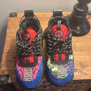 Versace Chain Reaction